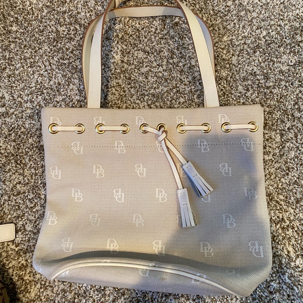 Dooney & Bourke Purse